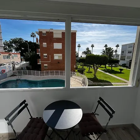 Sunshine By The Sea Apartament